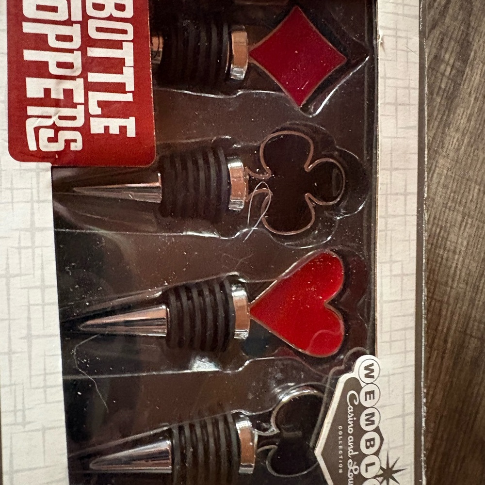 Wembley Red and Black Card Suit Bottle Stoppers